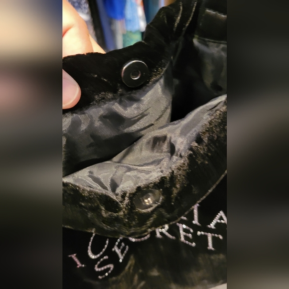 Victoria's Secret Black Tote Elegant and Spacious - Picture 7 of 8